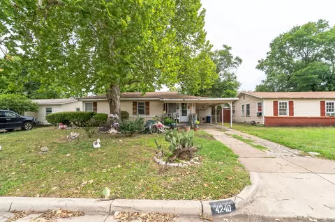 4240 Asbury Ave, Fort Worth, TX 76119
