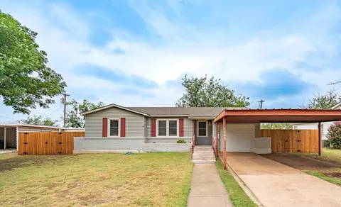 1040 N Ross Dr, Baird, TX 79504