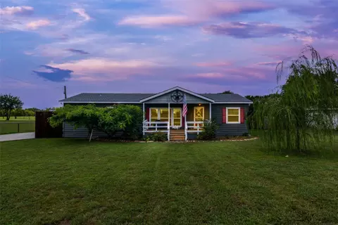 104 Ole Vittitoe Rd, Whitewright, TX 75491