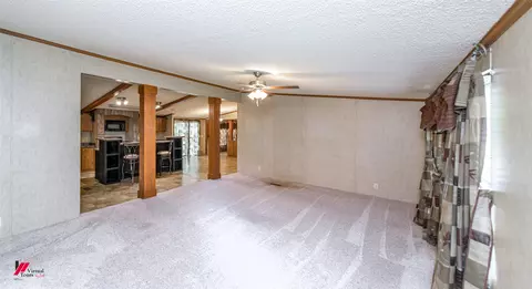 131 Monica Ln, Springhill, LA 71075 photo 4