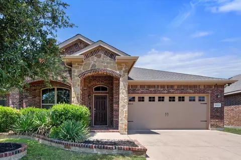 5111 Walsh Dr, Arlington, TX 76001