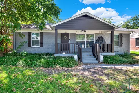 2426 San Paula Ave, Dallas, TX 75228