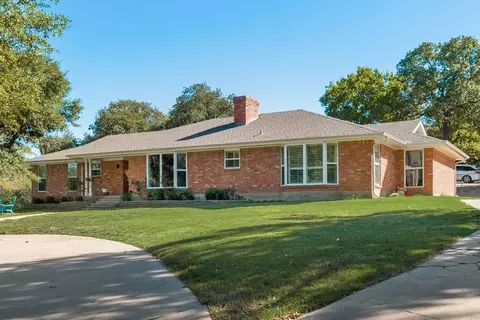 1107 Shady Oak Cir, Argyle, TX 76226