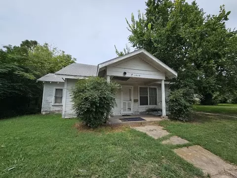 1715 Park St, Commerce, TX 75428 photo 4