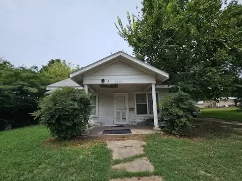 1715 Park St, Commerce, TX 75428 photo 5