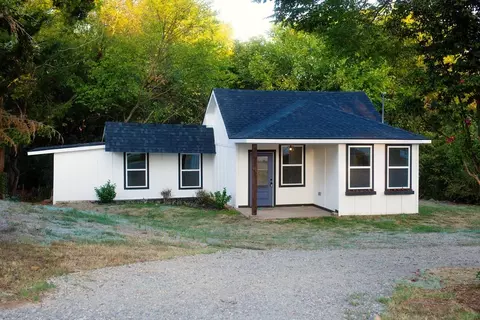 1409 S Travis Ave, Denison, TX 75021