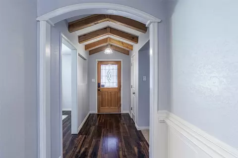 Entry Way - 1009 Irwin Dr, Hurst, TX 76053 photo 1 of 2