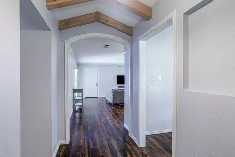 Entry Way - 1009 Irwin Dr, Hurst, TX 76053 photo 2 of 2