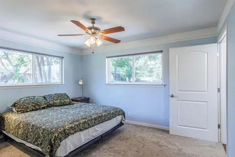 Bedroom - 1009 Irwin Dr, Hurst, TX 76053 photo 1 of 3