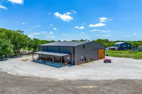 1780 Hickory St, Rhome, TX 76078