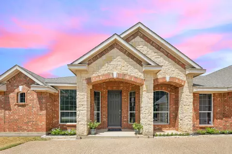 345 Cedar Crest Dr, Justin, TX 76247