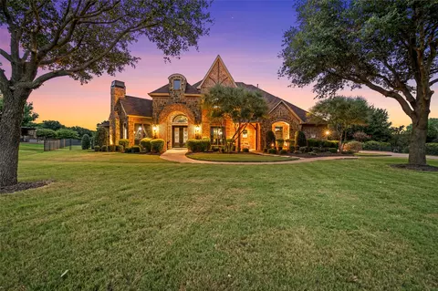 5416 Lake Victoria Ct, Flower Mound, TX 75022
