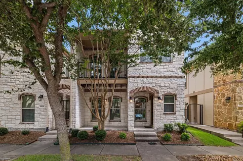 8824 Whitehead St, Mckinney, TX 75070