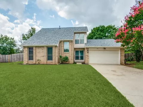 306 Dunaway Ct, Euless, TX 76040