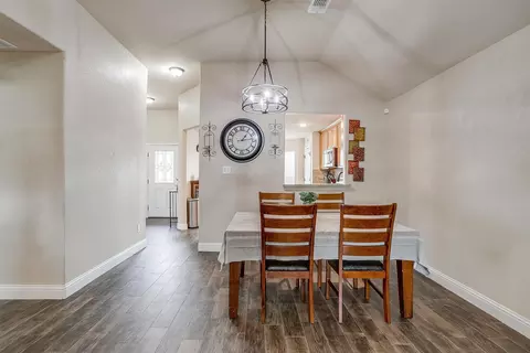 917 E 5th St, Springtown, TX 76082 photo 12