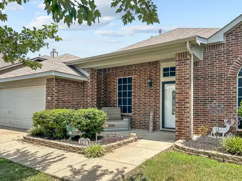 531 Chestnut Trl, Forney, TX 75126