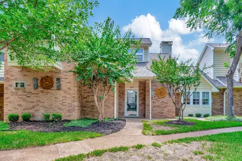 3607 Soft Wind Ct, Grapevine, TX 76051