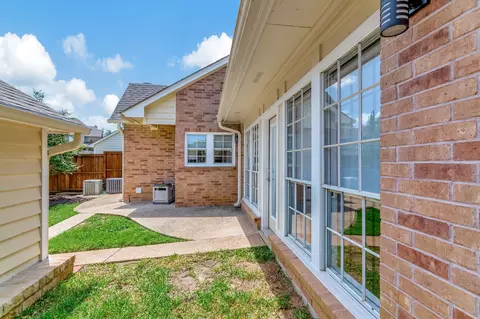 3607 Soft Wind Ct, Grapevine, TX 76051 photo 32