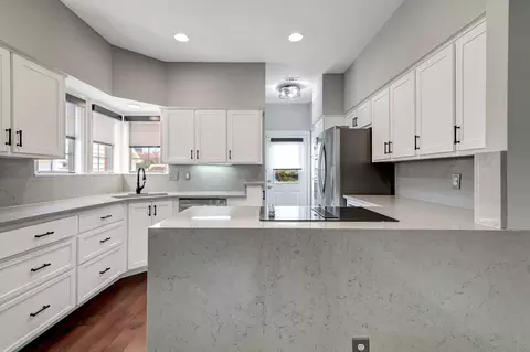 3607 Soft Wind Ct, Grapevine, TX 76051 photo 13