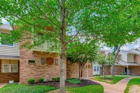 3607 Soft Wind Ct, Grapevine, TX 76051 photo 2