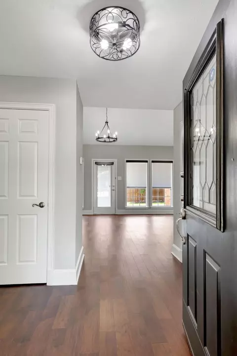 3607 Soft Wind Ct, Grapevine, TX 76051 photo 4