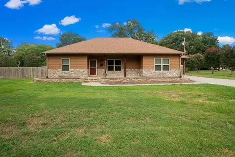 550 10th St, Cooper, TX 75432