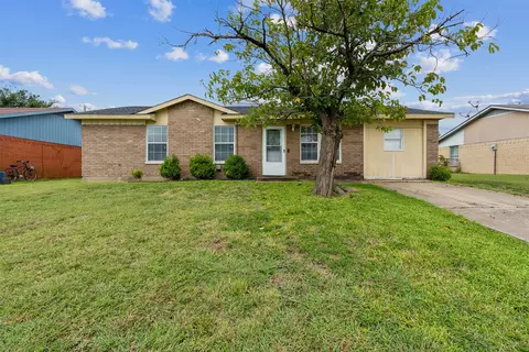 533 Ewing St, Ferris, TX 75125