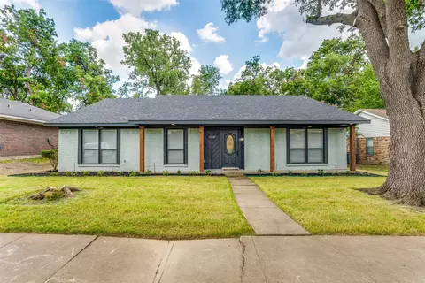 5010 Woodmeadow Dr, Garland, TX 75043