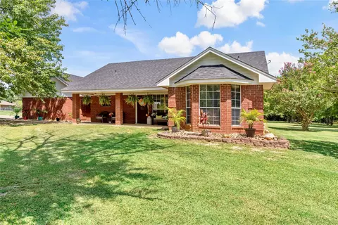 622 Dogwood Cir, Powderly, TX 75473