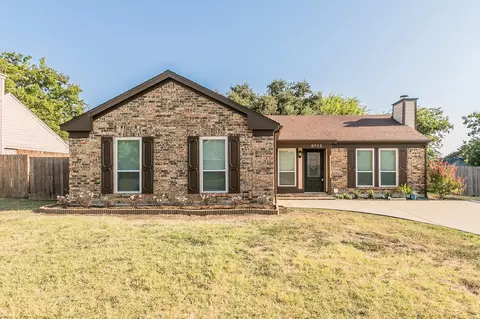 3712 Bigleaf Ln, Fort Worth, TX 76137
