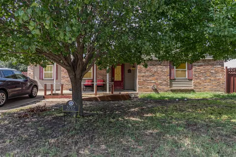 5717 Pearce St, The Colony, TX 75056