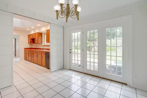 605 E Mitchell St, Arlington, TX 76010 photo 20