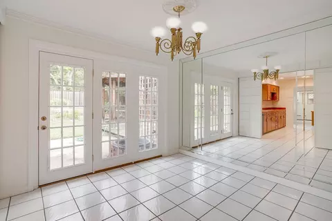 605 E Mitchell St, Arlington, TX 76010 photo 21