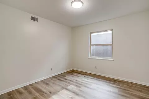 605 E Mitchell St, Arlington, TX 76010 photo 29