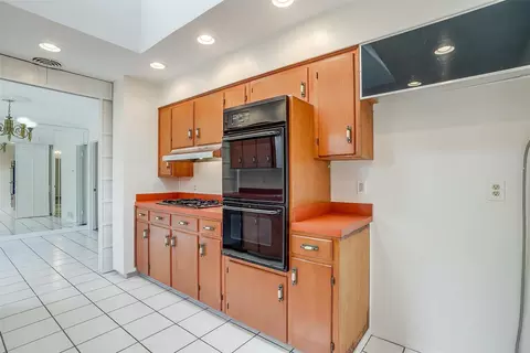 605 E Mitchell St, Arlington, TX 76010 photo 16
