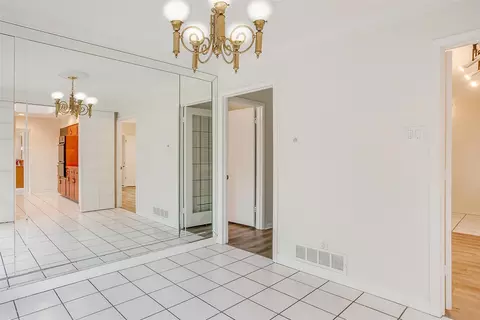 605 E Mitchell St, Arlington, TX 76010 photo 22