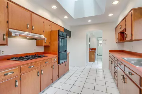 605 E Mitchell St, Arlington, TX 76010 photo 19