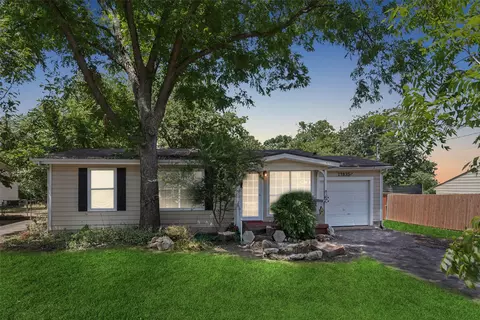 13835 Bee St, Farmers Branch, TX 75234