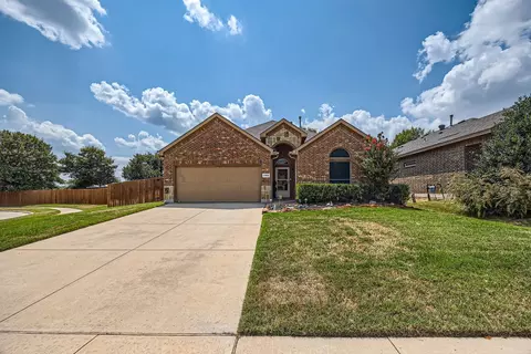 4800 Gunnison Dr, Denton, TX 76208