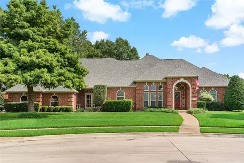 1025 Oasis Ct, Southlake, TX 76092