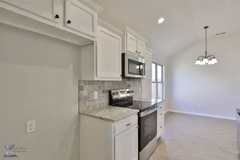 166 Waterloo Dr, Abilene, TX 79602 photo 3