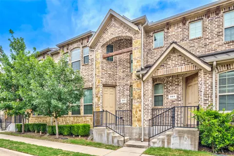 905 Shelby Ln, The Colony, TX 75056