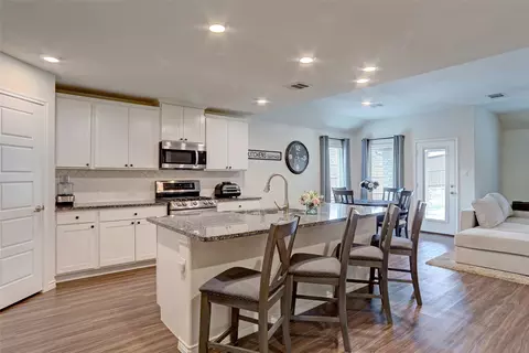 700 Monarch Ln, Celina, TX 75009 photo 4