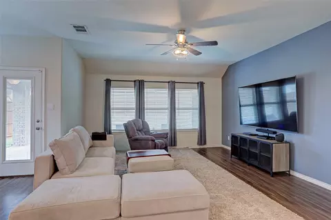 700 Monarch Ln, Celina, TX 75009 photo 9