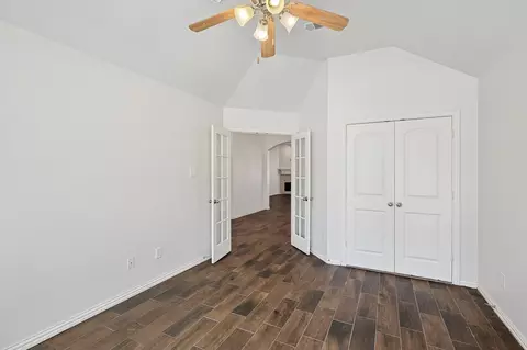 512 Wade Ct, Euless, TX 76039 photo 7