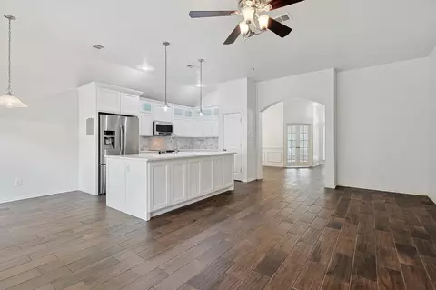 512 Wade Ct, Euless, TX 76039 photo 15