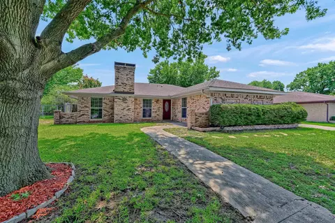 2913 Mimosa Dr, Sherman, TX 75092