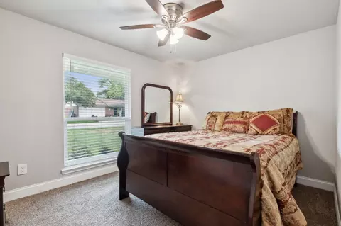 Bedroom - 2145 Mountainview Dr, Hurst, TX 76054 photo 3 of 5