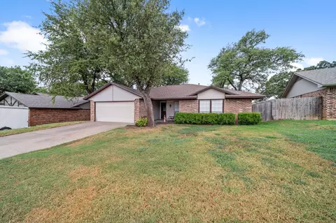 3706 Moselle Dr, Arlington, TX 76016
