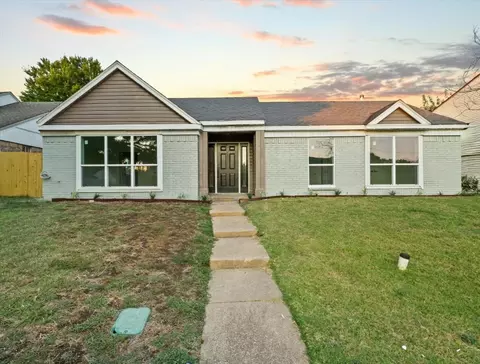 720 Sewell Dr, Lancaster, TX 75146